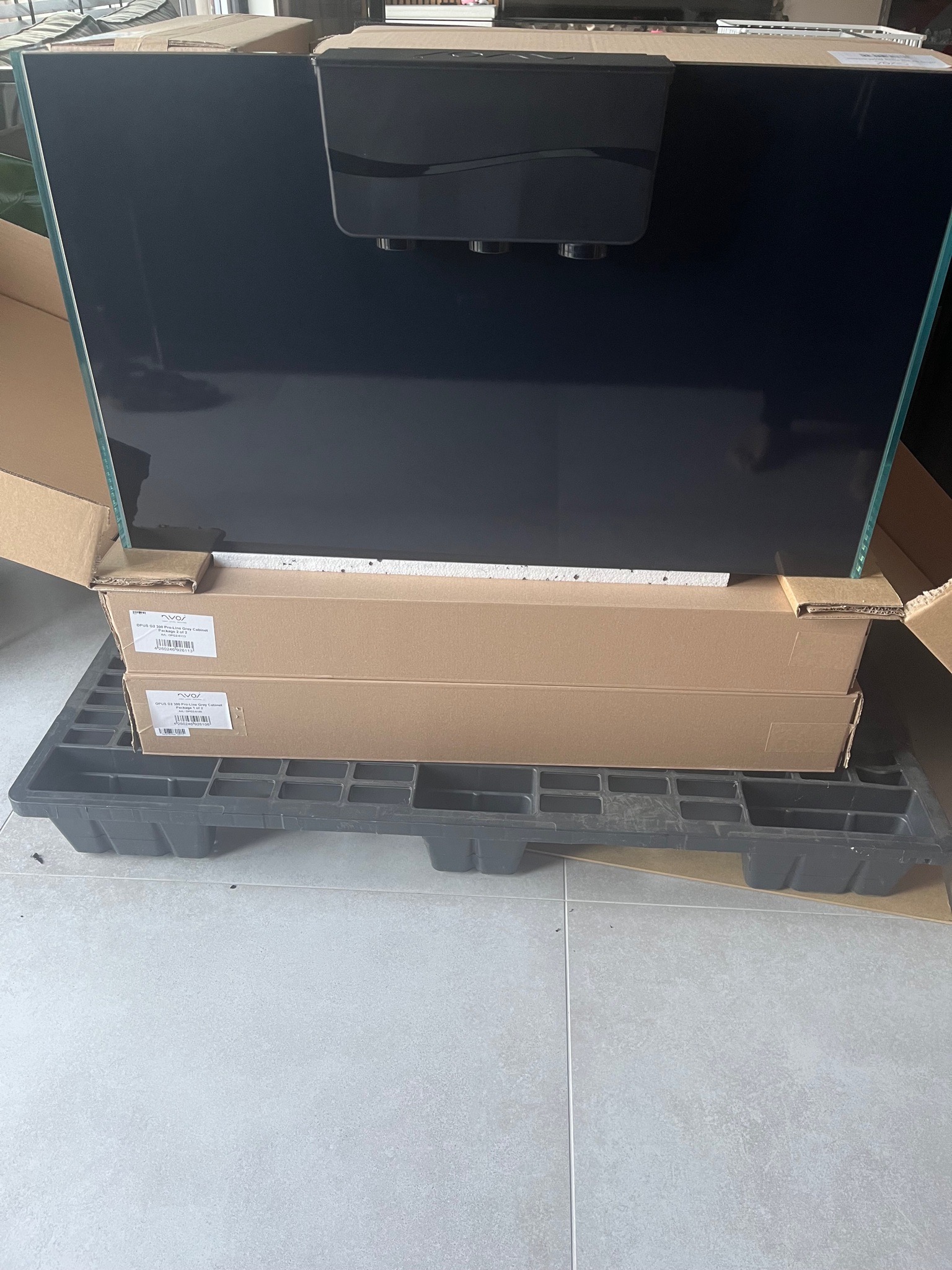 Nyos Opus G2 300 Pro-Line reef tank arrival and setup (photo 4)